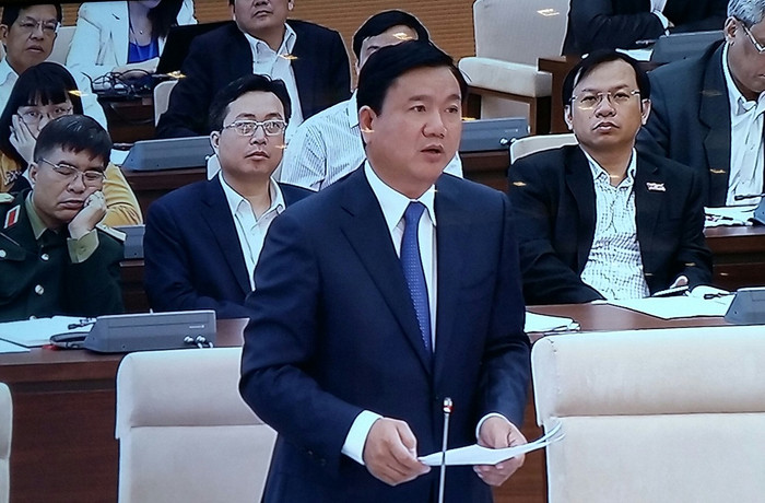Bộ trưởng Đinh La Thăng đề xuất thành lập mô hình "chính quyền cảng". ảnh: Ngọc Quang. Bộ trưởng Đinh La Thăng đề xuất thành lập mô hình "chính quyền cảng". ảnh: Ngọc Quang.