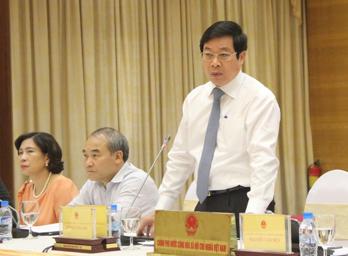 Bộ trưởng Nguyễn Bắc Son trả lời tại buổi họp báo Chính phủ cuối giờ chiều ngày 25/5. ảnh: Ngọc Quang. Bộ trưởng Nguyễn Bắc Son trả lời tại buổi họp báo Chính phủ cuối giờ chiều ngày 25/5. ảnh: Ngọc Quang.