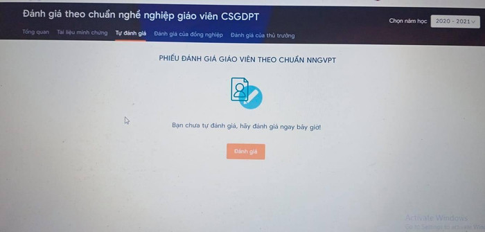 Giáo viên vẫn phải cập nhật, tải minh chứng năm học 2020-2021 lên phần mềm tập huấn (Ảnh: Kim Oanh) Giáo viên vẫn phải cập nhật, tải minh chứng năm học 2020-2021 lên phần mềm tập huấn (Ảnh: Kim Oanh)
