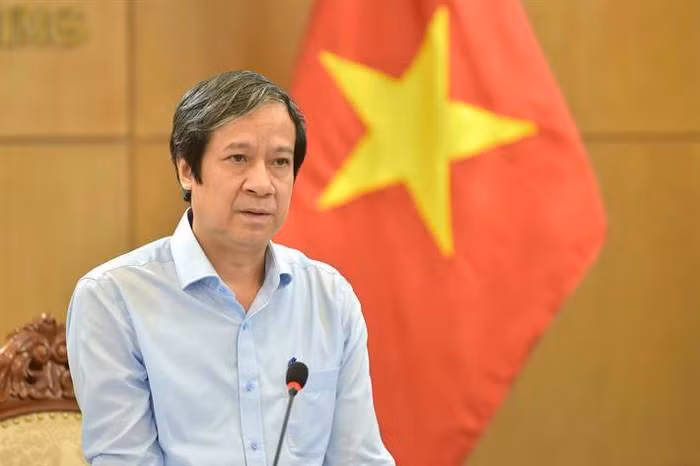 Bộ trưởng Nguyễn Kim Sơn yêu cầu chấm dứt văn mẫu (ảnh: Bộ Giáo dục và Đào tạo)