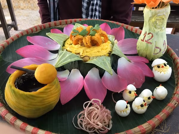 Các món ăn được trang trí một cách sinh động và đặc sắc (Ảnh: tác giả cung cấp).