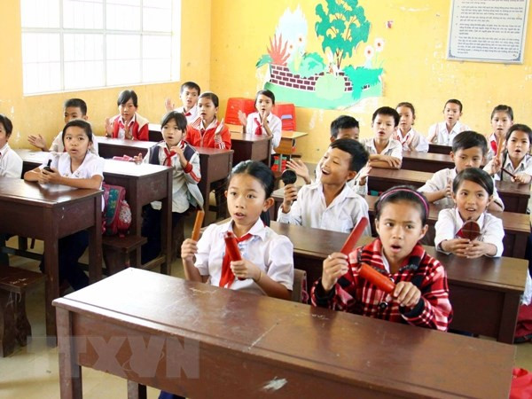 Học sinh tiểu học có cần học nhiều môn thế không? (Ảnh minh họa: TTXVN). Học sinh tiểu học có cần học nhiều môn thế không? (Ảnh minh họa: TTXVN).