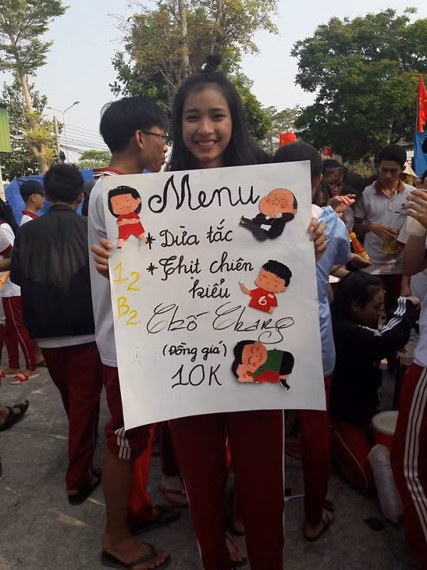 Thực đơn những món ăn được các em học sinh trình bày và trang trí một cách đặc sắc (Ảnh: tác giả cung cấp).