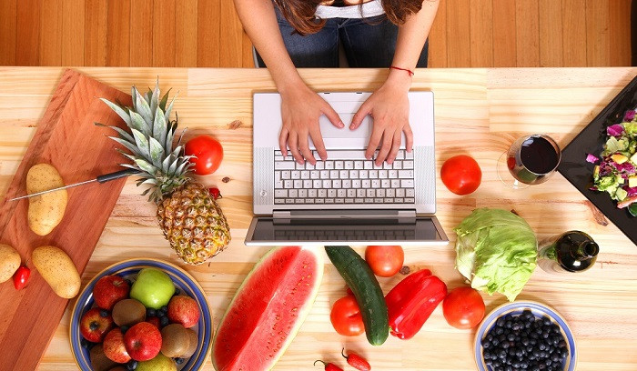 Chưa thạo việc bếp núc hay bận rộn là một vài nguyên nhân khiến nhiều nàng dâu… sợ Tết (Ảnh minh họa).