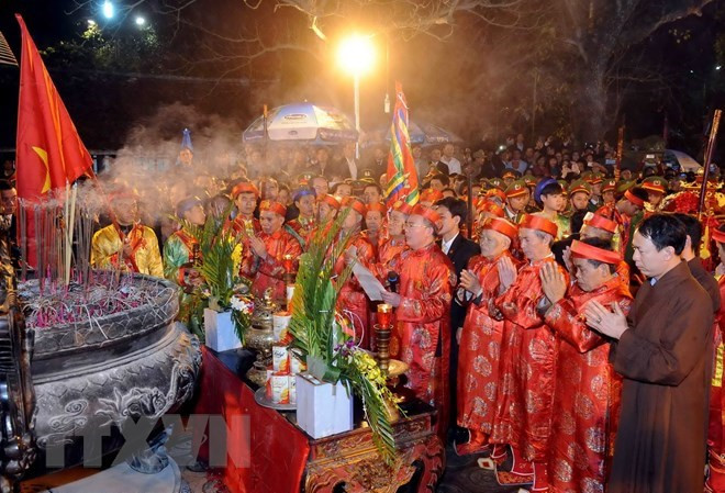 Lên chùa lễ Phật ảnh 2 Lên chùa lễ Phật ảnh 2