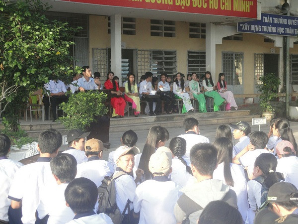 Sinh viên thực tập sư phạm (Ảnh minh họa: tgu.edu.vn). Sinh viên thực tập sư phạm (Ảnh minh họa: tgu.edu.vn).