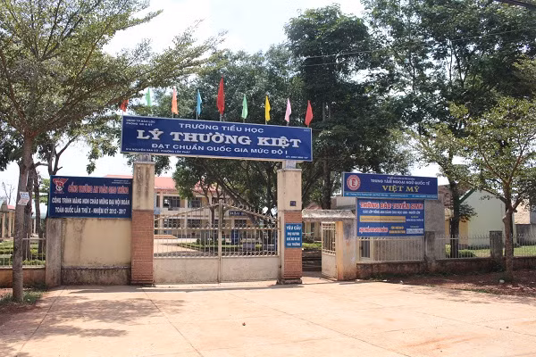 Trường tiểu học Lý Thường Kiệt, nơi ông Lưu Hồng Thái làm Bí thư chi bộ, Hiệu trưởng nhà trường (Ảnh: MInh Tâm).