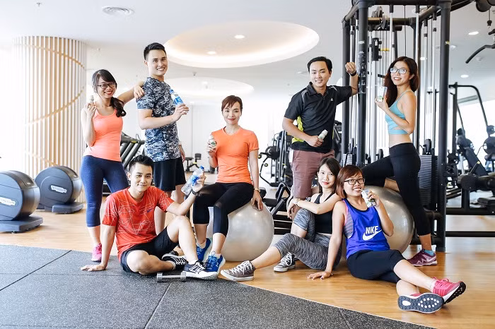 Tổ hợp phòng gym, phòng tập yoga, hồ bơi và không gian sáng tạo nằm ngay trong trụ sở chính của Vinamilk giúp nhân viên có được khoảng thời gian thư giãn sau giờ làm việc, lấy lại năng lượng để làm việc hiệu quả hơn.