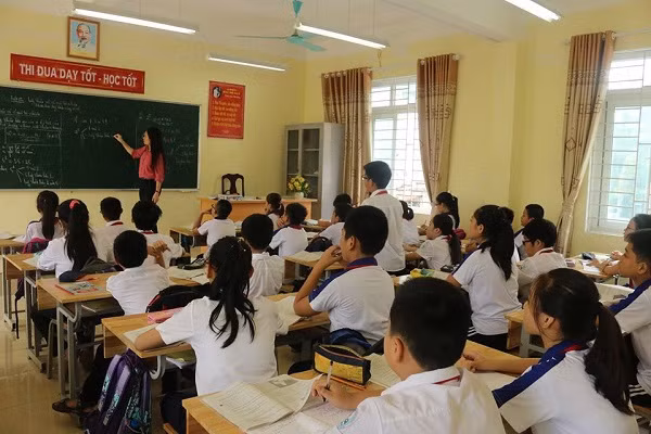 Các trường sư phạm nên ngưng đào tạo một số chuyên ngành thừa ảnh 4