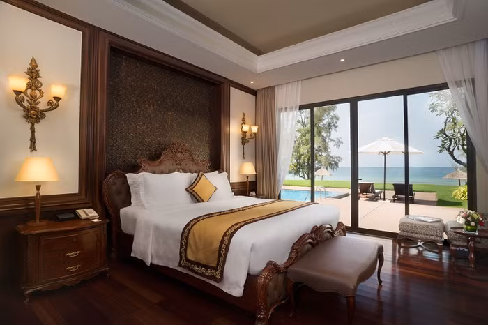 Chủ thẻ VinID có cơ hội trải nghiệm kỳ nghỉ Tổng thống ở Villa Tổng thống Presidental Suite Villa tại Vinpearl Phú Quốc Resort trị giá lên tới 200 triệu đồng.
