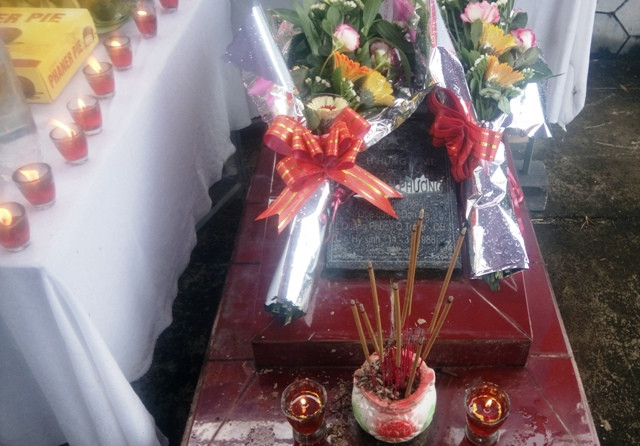 Phần mộ liệt sỹ Trần Văn Phương. Phần mộ liệt sỹ Trần Văn Phương.