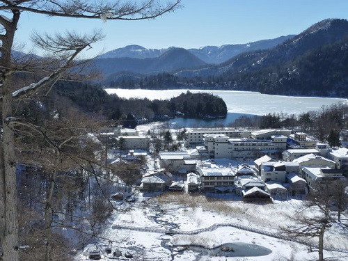 Khu vực suối khoáng nóng Okunikko và Yumoto Onsen. Khu vực suối khoáng nóng Okunikko và Yumoto Onsen.