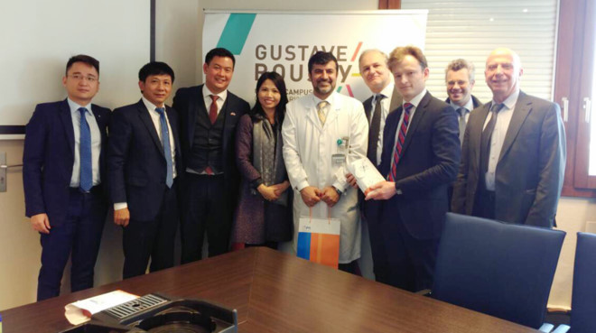 Cùng với hệ thống dịch vụ y tế tân tiến của Pháp, PTI sẽ cung cấp giải pháp về tài chính và phương pháp điều trị tốt nhất cho hàng triệu người dân Việt Nam. Cùng với hệ thống dịch vụ y tế tân tiến của Pháp, PTI sẽ cung cấp giải pháp về tài chính và phương pháp điều trị tốt nhất cho hàng triệu người dân Việt Nam.