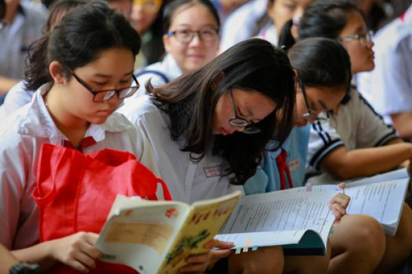 Một số chuyên đề môn Ngữ văn tương đối khó so với trình độ học sinh phổ thông (Ảnh minh họa: hoinhabaovietnam.vn).