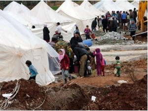 Bạo loạn ở Syria đã khiến nhiều người dân vượt biên sang tỵ nạn tại Thổ Nhĩ Kỳ (Nguồn: AP) Bạo loạn ở Syria đã khiến nhiều người dân vượt biên sang tỵ nạn tại Thổ Nhĩ Kỳ (Nguồn: AP)