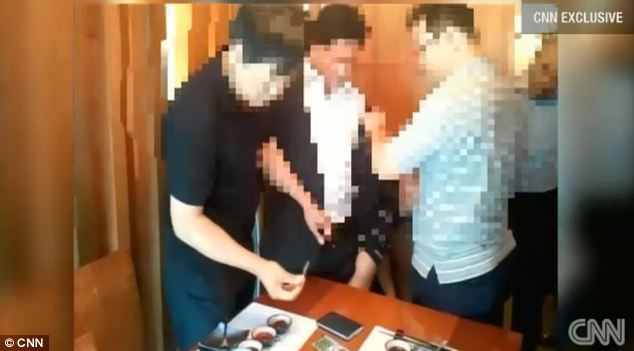 Điệp viên Ahn khi bị bắt tại Hàn Quốc.