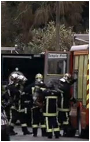 Lực lượng cứu hỏa đang được lệnh đeo, thắt trang bị