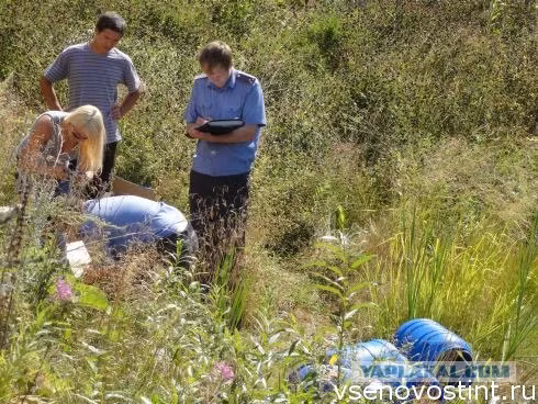 Cảnh sát Nga tại hiện trường, nơi tìm thấy lượng lớn bào thai người.