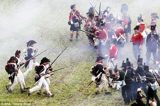 Số lượng thương vong của hai bên tương đương nhau.