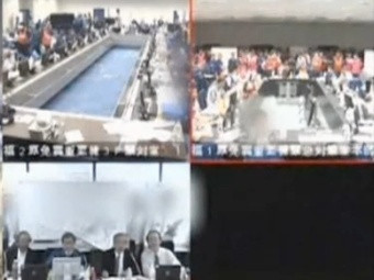 Nhân viên nhà máy Fukushima-1 đối phó với cuộc khủng hoảng hạt nhân vào thời điểm xảy ra sự cố. Nhân viên nhà máy Fukushima-1 đối phó với cuộc khủng hoảng hạt nhân vào thời điểm xảy ra sự cố.