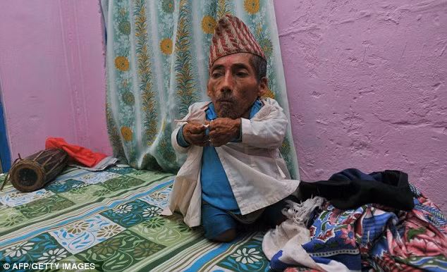 Nhưng ông Dangi hy vọng cuộc đời ông có thể sẽ thay đổi nếu ông được ghi tên trong sách kỷ lục Guinness.