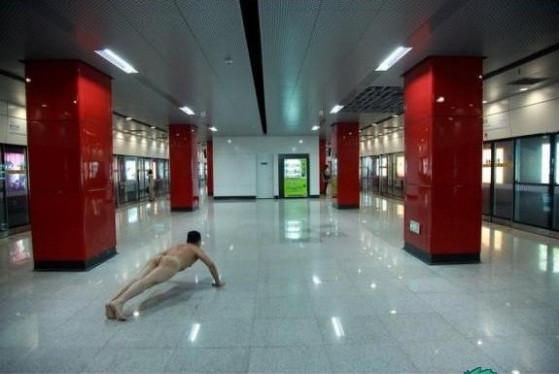 Ảnh chụp ngày 27/9/2011 đánh dấu sự cố va chạm tại Metro Line 10 Thượng Hải Ảnh chụp ngày 27/9/2011 đánh dấu sự cố va chạm tại Metro Line 10 Thượng Hải