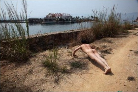 Ảnh chụp ngày 2/3/2011 tại cung điện nổi Thâm Quyến. Ảnh chụp ngày 2/3/2011 tại cung điện nổi Thâm Quyến.