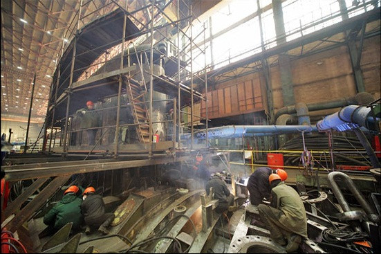 Zvezdochka đã xây dựng 3 xưởng chuyên dụng để tháo dỡ và cắt vỏ tàu ngầm. Zvezdochka đã xây dựng 3 xưởng chuyên dụng để tháo dỡ và cắt vỏ tàu ngầm.