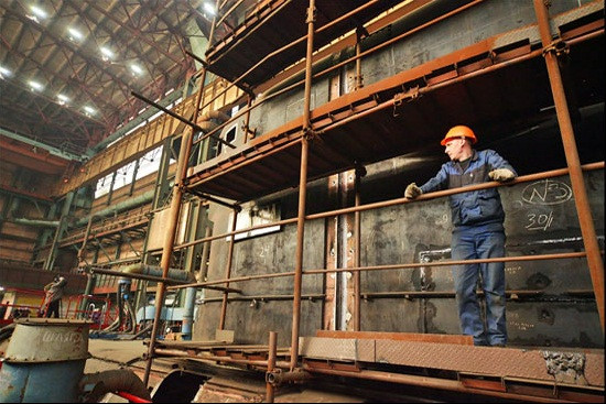 Bên trong nhà máy sửa chữa tàu ngầm Zvezdochka Bên trong nhà máy sửa chữa tàu ngầm Zvezdochka