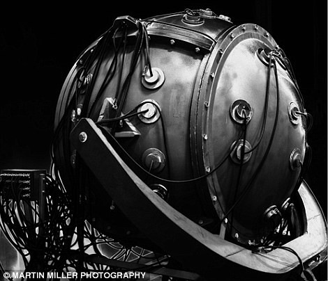 Bom The Gadget 19-kT được sản xuất năm 1945.