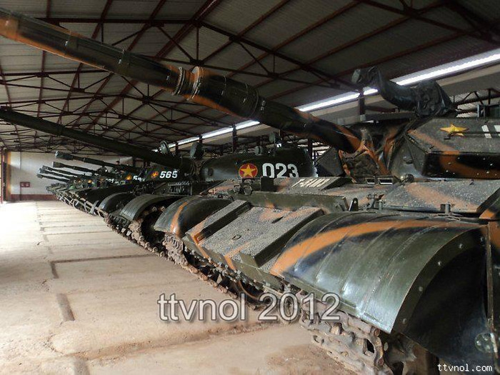 Ngoài ra, T-54/55M3 còn được trang bị loại pháo 105 mm L7 và súng máy đồng trục PKT 7,62 mm. Mẫu xe tăng nâng cấp này khá giống với loại xe tăng Blazer ERA của Israel với hệ thống kiểm soát hỏa lực của Nga và Ucraina.