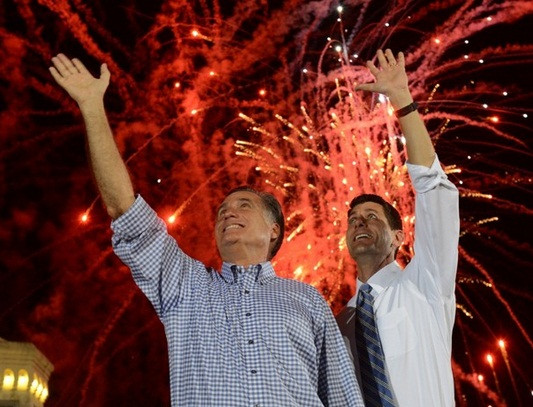 Tờ Arizona Republic dẫn lời Nghị sĩ John McCain bày tỏ ủng hộ Romney: "Chúng tôi tin rằng cơ hội tốt nhất để đất nước thoát khỏi các tai họa như nợ trầm trọng và kinh tế trì trệ là chọn một Tổng thống mới, người tin vào khả năng của thị trường tự do có thể chữa lành vết thương của nó". Tờ Arizona Republic dẫn lời Nghị sĩ John McCain bày tỏ ủng hộ Romney: "Chúng tôi tin rằng cơ hội tốt nhất để đất nước thoát khỏi các tai họa như nợ trầm trọng và kinh tế trì trệ là chọn một Tổng thống mới, người tin vào khả năng của thị trường tự do có thể chữa lành vết thương của nó".