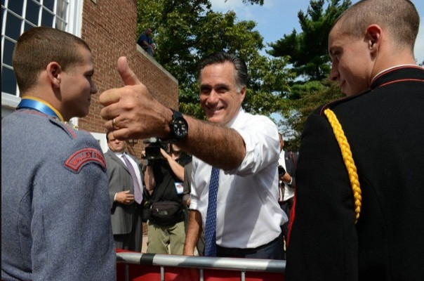 Tờ Boston Herald bày tỏ sự ủng hộ đối với Mitt Romney bằng câu nói của Thượng nghị sĩ John McCain: "Trong 4 năm qua, thế giới đã trở thành một nơi nguy hiểm hơn... Chọn Mitt Romney, các cử tri đã chọn một cánh tay mạnh mẽ, thông minh, một giáo sư, một người đàn ông chu đáo biết sống với đức tin của mình, yêu nước và phục vụ tốt". Tờ Boston Herald bày tỏ sự ủng hộ đối với Mitt Romney bằng câu nói của Thượng nghị sĩ John McCain: "Trong 4 năm qua, thế giới đã trở thành một nơi nguy hiểm hơn... Chọn Mitt Romney, các cử tri đã chọn một cánh tay mạnh mẽ, thông minh, một giáo sư, một người đàn ông chu đáo biết sống với đức tin của mình, yêu nước và phục vụ tốt".