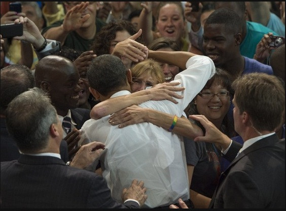 Tờ Cleveland Plain Dealer ủng hộ ông Obama: "Obama đã chỉ ra rằng ông ủng hộ cam kết hơn những lời hăm dọa, các giải pháp thực tế hơn những lời hứa dễ dàng. Đó là những gì đất nước thực sự cần." Tờ Cleveland Plain Dealer ủng hộ ông Obama: "Obama đã chỉ ra rằng ông ủng hộ cam kết hơn những lời hăm dọa, các giải pháp thực tế hơn những lời hứa dễ dàng. Đó là những gì đất nước thực sự cần."