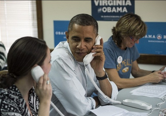 Tờ Charlotte Observer cho hay: "Tổng thống Obama đã bảo vệ những người Mỹ dễ bị tổn thương như những người đồng tính không có bảo hiểm, con cái của những người nhập cư bất hợp pháp. Các chính sách của ông chỉ ra một triết lý rằng tất cả người Mỹ đều xứng đáng được hưởng ít nhất là cơ hội thành công và chủ trương cải cách thuế và cơ sở hạ tầng giáo dục sẽ thúc đẩy sự công bằng". Tờ Charlotte Observer cho hay: "Tổng thống Obama đã bảo vệ những người Mỹ dễ bị tổn thương như những người đồng tính không có bảo hiểm, con cái của những người nhập cư bất hợp pháp. Các chính sách của ông chỉ ra một triết lý rằng tất cả người Mỹ đều xứng đáng được hưởng ít nhất là cơ hội thành công và chủ trương cải cách thuế và cơ sở hạ tầng giáo dục sẽ thúc đẩy sự công bằng".