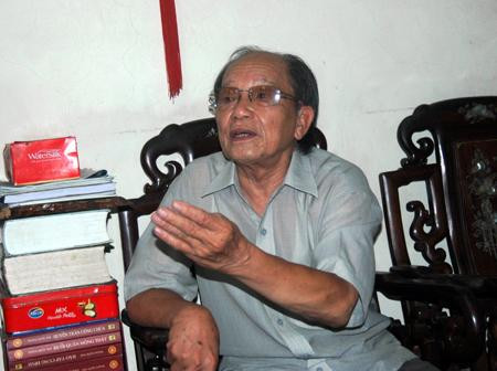 Ông Trần Đình Hiến. Ông Trần Đình Hiến.