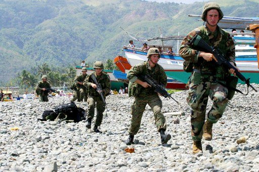 Lính hải quân Mỹ. ảnh Global Nation Lính hải quân Mỹ. ảnh Global Nation