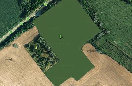 6. Trạm biến áp Martonvasar dường như được chính quyền Hungary bảo vệ một cách nghiêm ngặt và kỹ lưỡng hơn cả mức cần thiết dành cho một nhà máy điện thông thường.