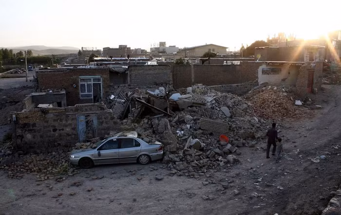 Nhiều ngôi làng tại Ahar đã gần như bị phá hủy hoàn toàn.