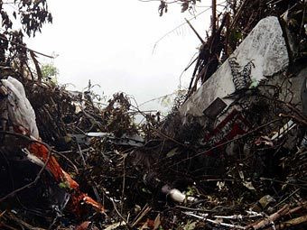 Hiện trường rơi SSJ-100 của Nga tại Indonesia.