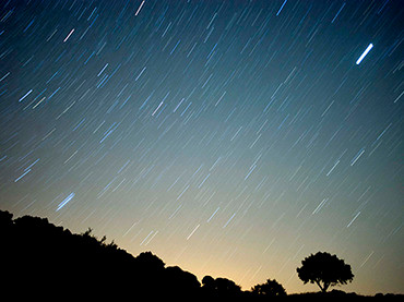 Mưa sao băng ở Tây Ban Nha ngày 13/8/2010. Mưa sao băng ở Tây Ban Nha ngày 13/8/2010.