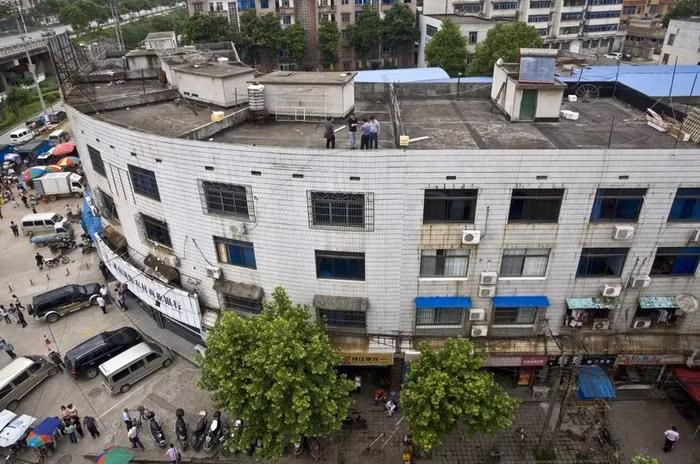 Tòa nhà, nơi người chồng độc ác giấu xác vợ.