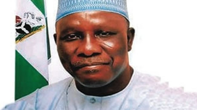 Thống đốc Patrick Ibrahim Yakowa. Thống đốc Patrick Ibrahim Yakowa.