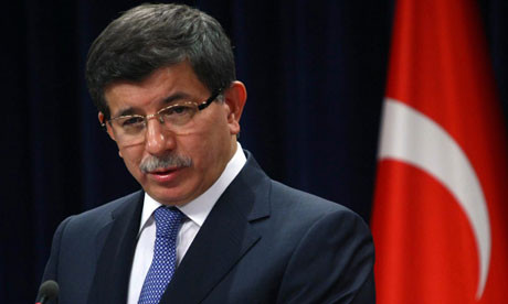 Ngoại trưởng Thổ Nhĩ Kỳ Ahmet Davutoglu. Ngoại trưởng Thổ Nhĩ Kỳ Ahmet Davutoglu.