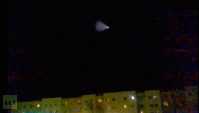 Nó là một UFO, tên lửa đạn đạo hay của Nga hay vệ tinh?