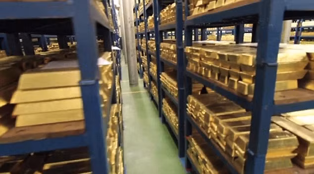 Ngay cả khi được bán, vàng ở trong kho này cũng không được đem ra ngoài mà đơn giản là chỉ chuyển đổi tên người sở hữu.