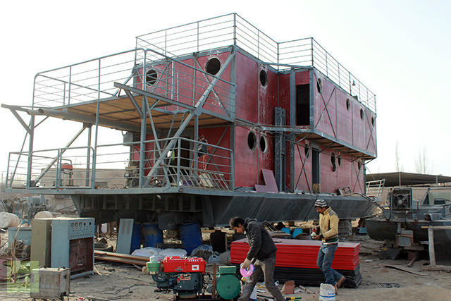 Lục Chính Hải tin rằng trong "ngày tận thế", nước lũ sẽ nhấn chìm nhà của mình.