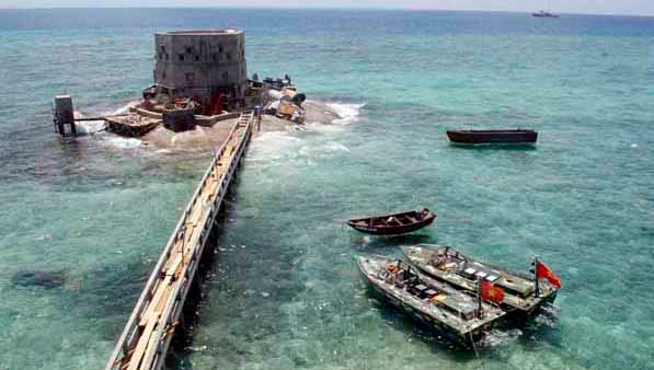 Trung Quốc tìm mọi cách nhận vơ Biển Đông là của mình. Trung Quốc tìm mọi cách nhận vơ Biển Đông là của mình.