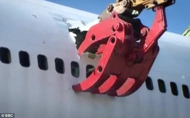 Quy trình tháo gỡ Boeing 747