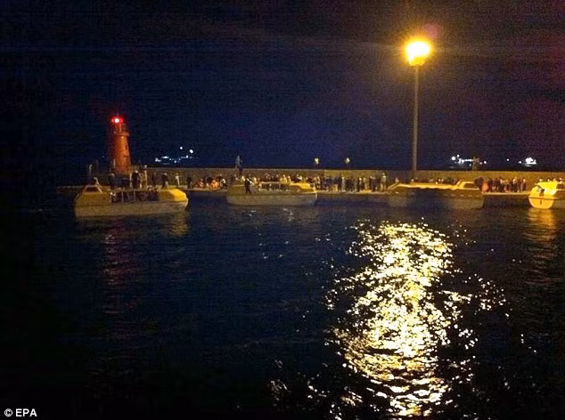 Costa Concordia là một trong những chiếc du thuyền lớn nhất trong số những chiếc Costa. Giá vé của nó từ 400-12.000 bảng/người.